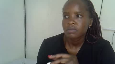 Ebony Luxe online show from April 3, 12:25 pm