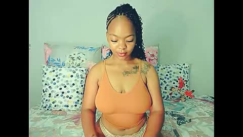 Snapshot of ebonyshy123x chatting on December 28, 5:44 am ebonyshy123 online show from December 28, 5:44 am