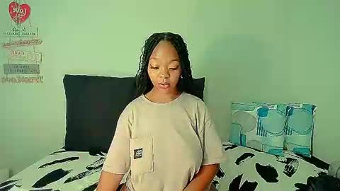 Snapshot of ebonyshy123x chatting on January 13, 10:25 am ebonyshy123 online show from January 13, 10:25 am