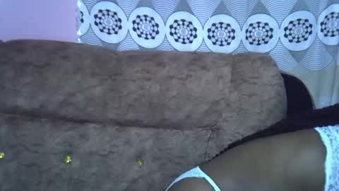 pretty online show from February 23, 10:01 am