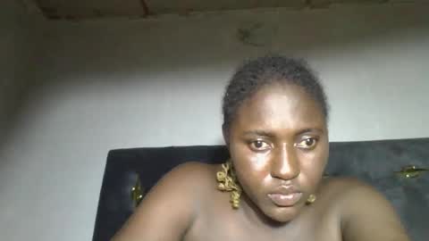 Snapshot of ebonyvd chatting on June 5, 12:06 am ebonyvd online show from June 5, 12:06 am