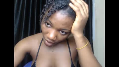 ebonyxxbae online show from October 18, 10:43 pm