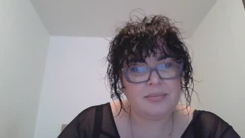 Snapshot of echo_dust chatting on April 11, 9:02 am echo_dust online show from April 11, 9:02 am