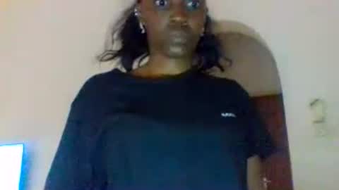 edakiss online show from August 2, 5:22 pm
