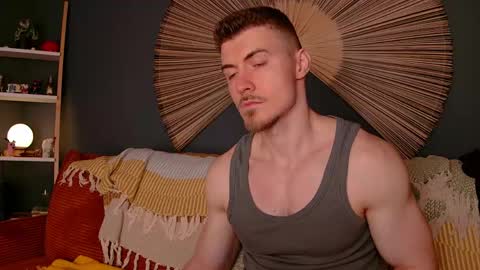 Eddie online show from June 1, 3:19 am