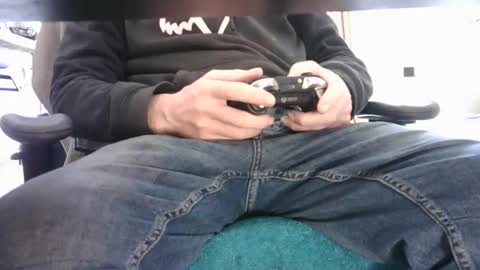 Snapshot of edged_biker chatting on March 1, 12:29 pm edged biker online show from March 1, 12:29 pm