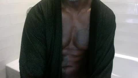 Snapshot of edgingdaddy chatting on July 15, 12:10 pm Dad online show from July 15, 12:10 pm