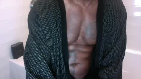 Snapshot of edgingdaddy chatting on July 19, 4:00 pm Dad online show from July 19, 4:00 pm