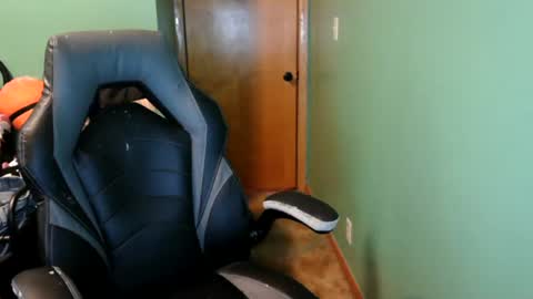 edwardaims_2please online show from August 2, 6:06 pm