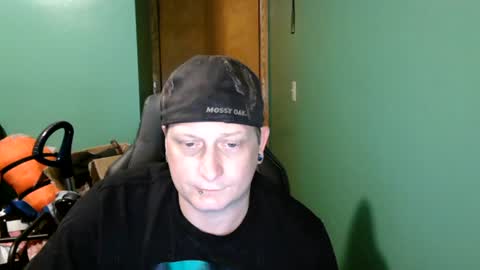 edwardaims_2please online show from August 4, 2:59 am