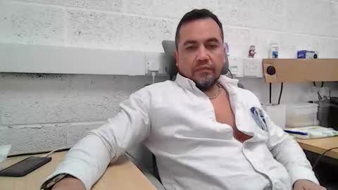 EdM online show from February 16, 9:05 am