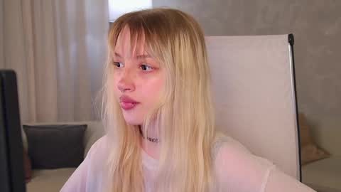 EVA NON NUDE online show from May 24, 4:34 pm