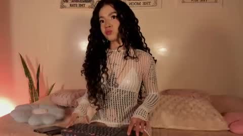 effy online show from July 30, 3:38 am
