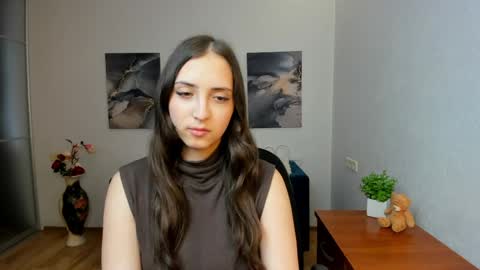 Effy Royse online show from April 3, 5:38 am