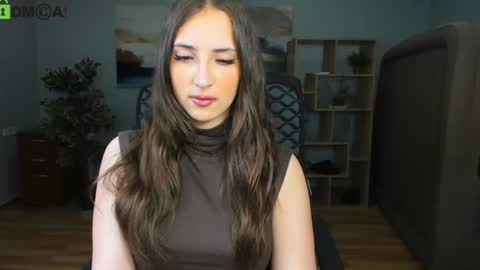 Snapshot of effy_royse chatting on June 21, 6:43 pm Effy Royse online show from June 21, 6:43 pm