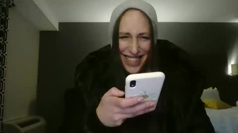 egenovese18 online show from March 2, 1:30 am