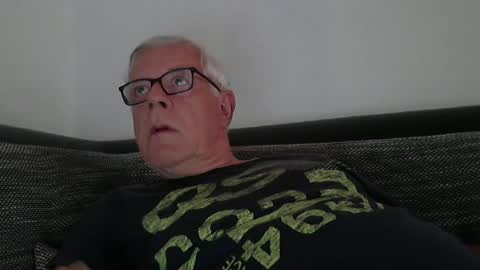 eisbaer1957 online show from August 1, 6:40 pm