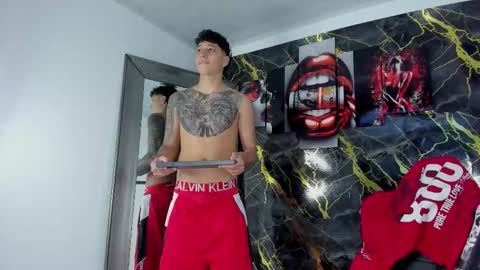 Snapshot of eithan__boy chatting on February 21, 12:17 pm Eithan online show from February 21, 12:17 pm