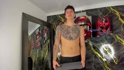 Snapshot of eithan__boy chatting on March 4, 12:33 pm Eithan online show from March 4, 12:33 pm