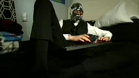 el_mdzzz online show from May 24, 6:35 pm