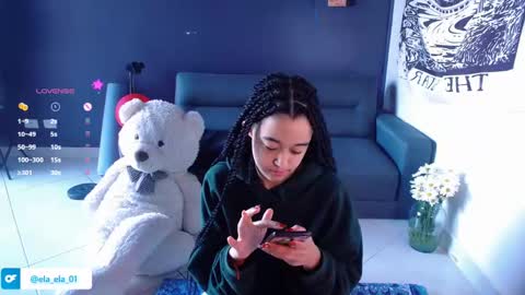 Ela  Help me reach 100 thumbs up online show from January 10, 8:15 pm