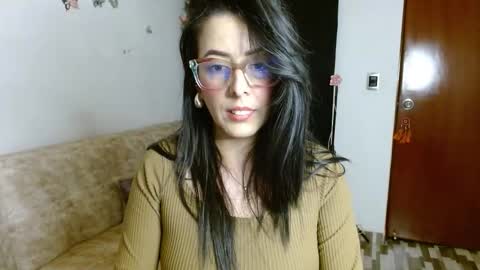 Snapshot of ela_3611 chatting on February 26, 4:33 am ela_3611 online show from February 26, 4:33 am