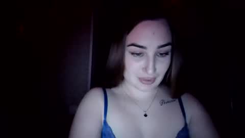 Snapshot of elaine_bell chatting on March 12, 9:43 pm Elaine Bell online show from March 12, 9:43 pm