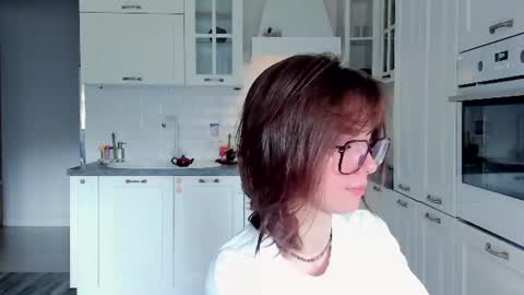 ELA 3 online show from July 30, 6:23 am