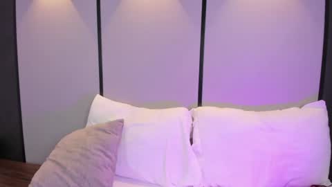 elara_bloom_ online show from June 25, 2:22 am