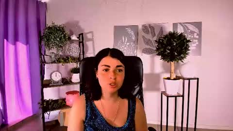 Snapshot of elara_starfall chatting on June 11, 5:49 am Marta online show from June 11, 5:49 am