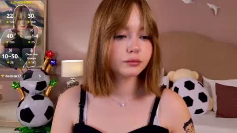 Snapshot of elaravance chatting on July 3, 5:47 am elaravance online show from July 3, 5:47 am