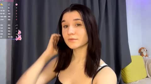 Snapshot of elaravoss chatting on February 4, 2:45 pm Bella online show from February 4, 2:45 pm