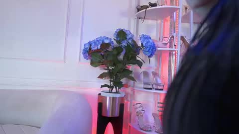 Elasummeer online show from February 17, 11:50 am