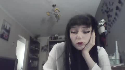 Lia online show from May 9, 5:29 pm