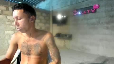 El CHICLE TV - SHOW online show from December 17, 5:51 am