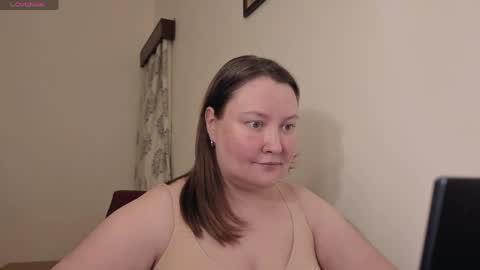 elegant_pleasure online show from April 23, 5:15 pm