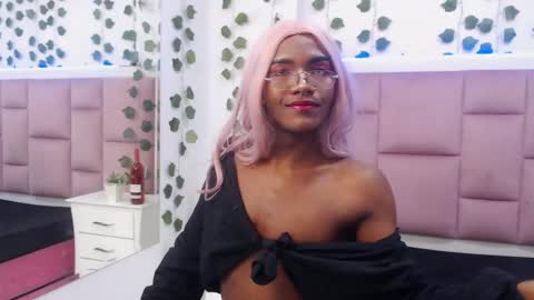 LUISA online show from May 28, 7:33 pm