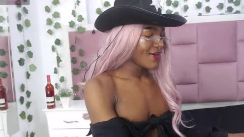 LUISA online show from May 29, 7:34 pm