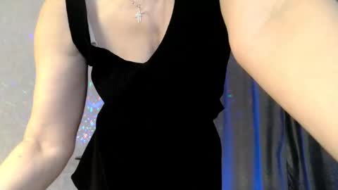 elenaza online show from January 19, 8:09 pm