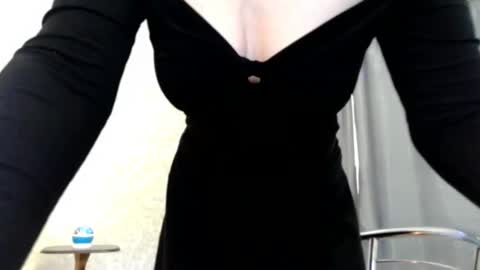 elenaza online show from October 25, 1:51 pm