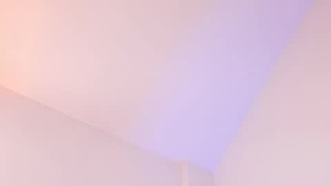 Snapshot of elenna_salvatoree chatting on May 25, 11:38 am Elena online show from May 25, 11:38 am