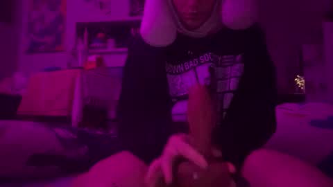 elfspit online show from May 28, 4:32 am