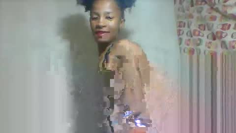 elia011 online show from May 25, 6:36 pm