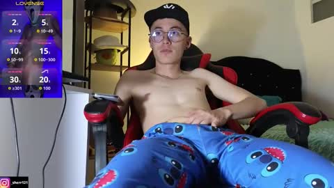 Snapshot of elian_cooper18 chatting on May 9, 12:16 am Elian online show from May 9, 12:16 am