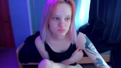 elieiza_xo online show from March 9, 9:02 am