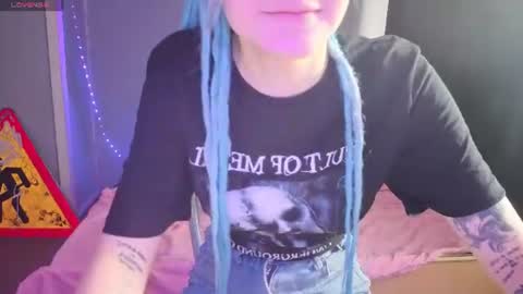 elieiza_xo online show from July 17, 9:05 am