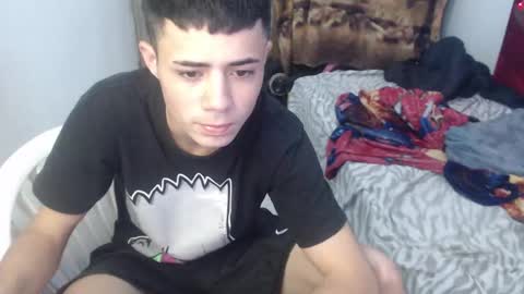 Snapshot of elii_797 chatting on February 28, 4:08 pm bby-santy online show from February 28, 4:08 pm