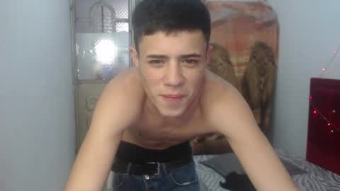 Snapshot of elii_797 chatting on March 3, 4:57 pm bby-santy online show from March 3, 4:57 pm