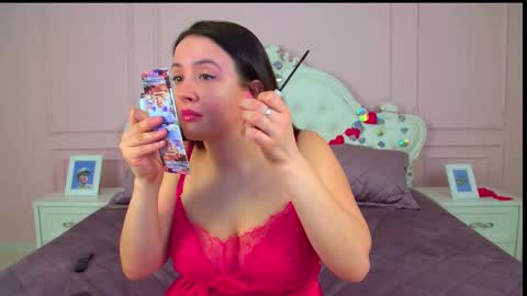 ElinaBellucci online show from March 14, 4:40 am