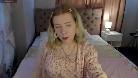 Elira Vane online show from July 20, 2:59 am